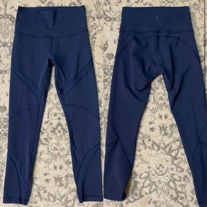 Lululemon Navy Legging with Mesh Detail Size 6
